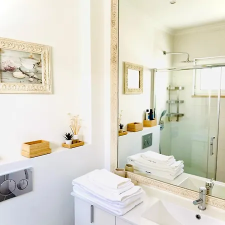 Apartment Alegria By Realmobility *